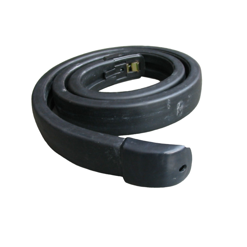 8406 Rear bumper impact strip - Image 1