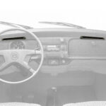 Dashboard vent grille defroster, front right, (padded dash) - Imagen 4